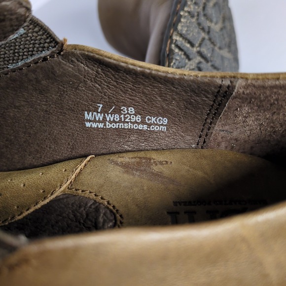 Born Boots Womens 7 Gertrude Slip On Low Bootie W81296 Brown Leather Heels NWOB - Picture 7 of 8